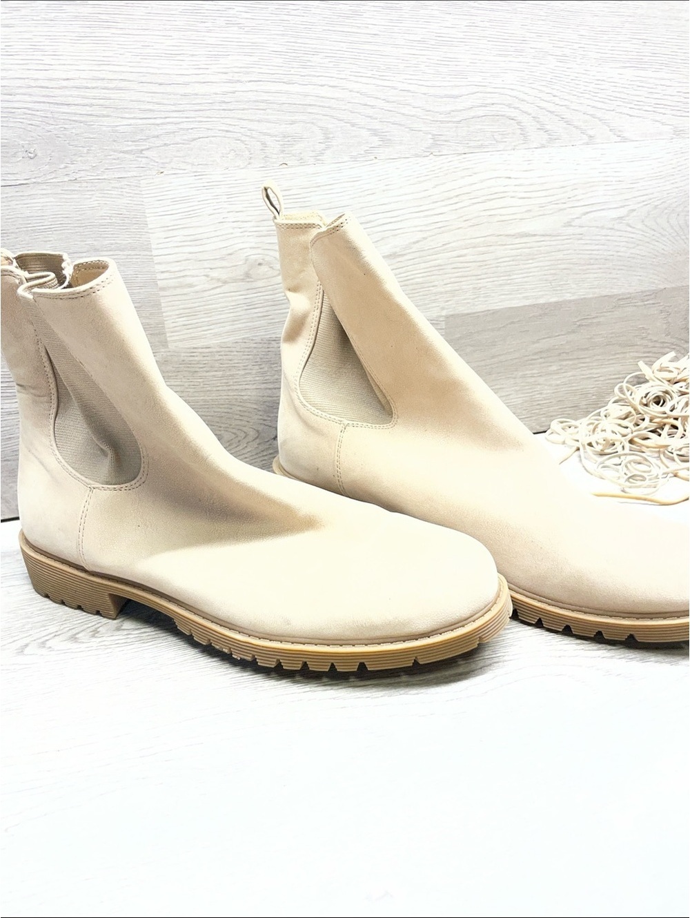 LOFT Cream Chelsea Lug-Sole Ankle Boots #1485